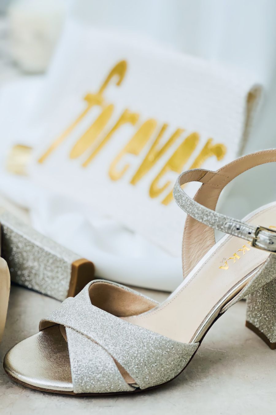 Braut Accessoires für den kompletten Braut-Look Braut Accessoires für den kompletten Braut-Look