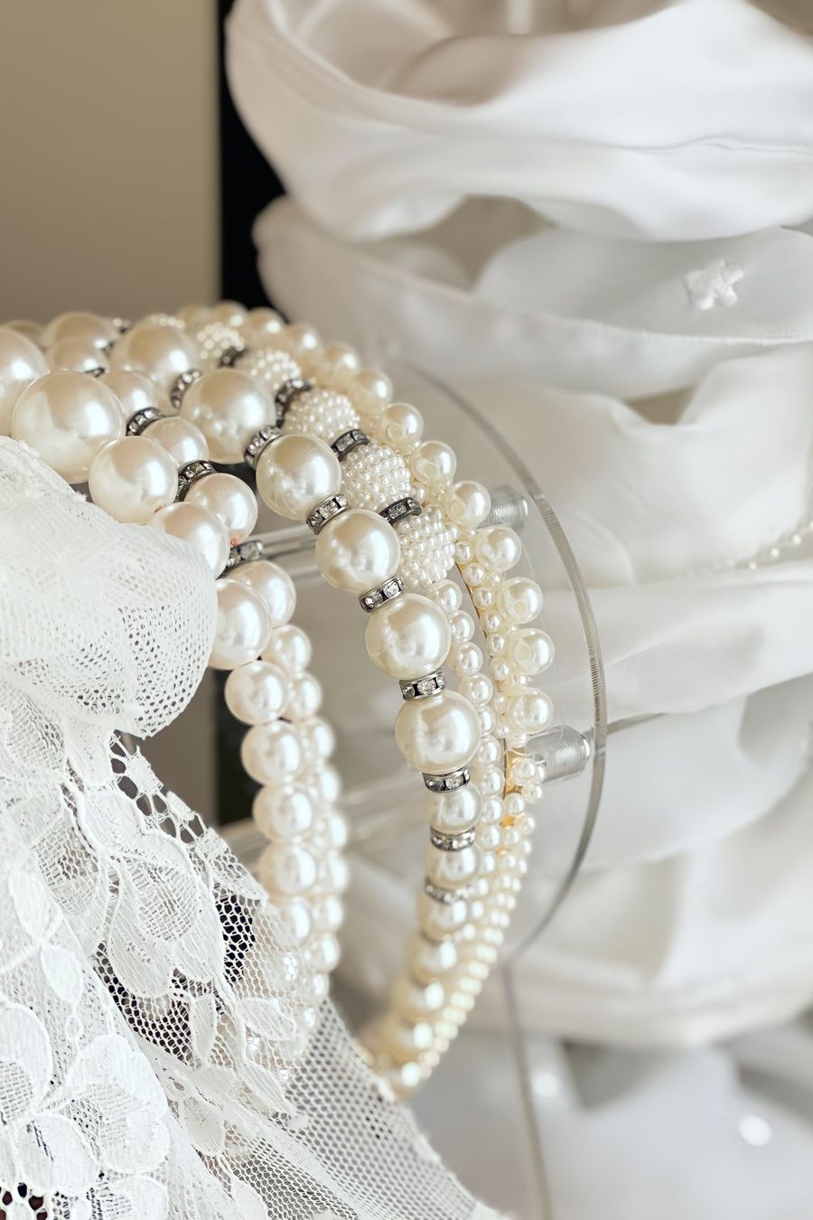 Perlen-Haarreifen und Scrunchies verschiedene Perlen-Haarreifen