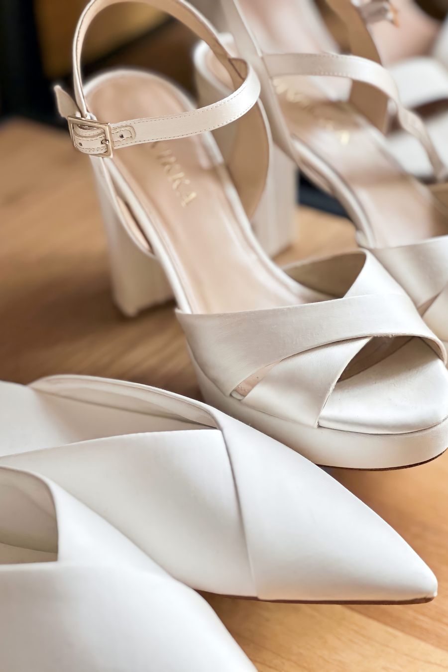 Brautschuhe wir stellen in der Anprobe Schuhe zur Verfügung