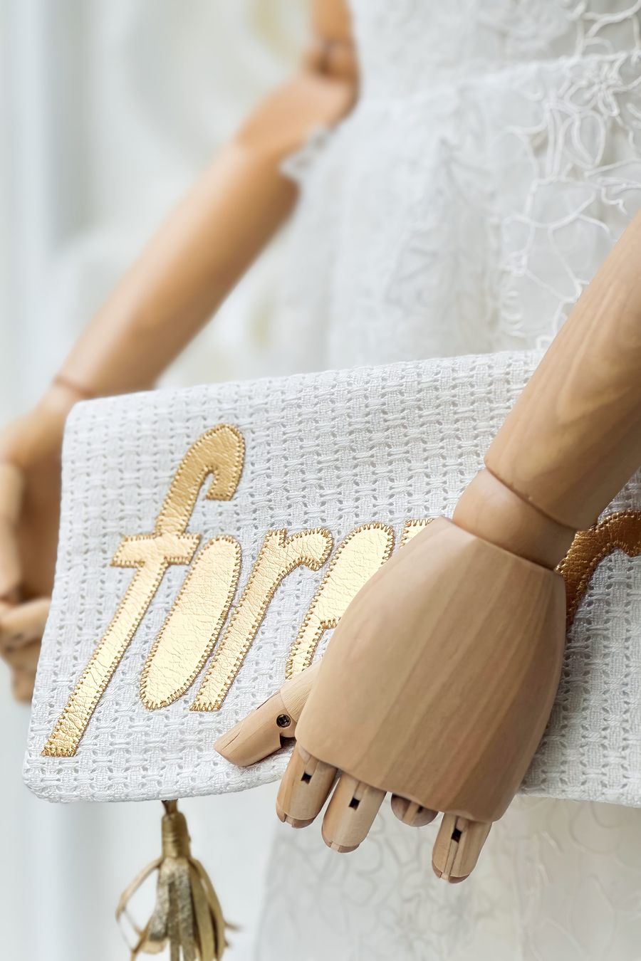 Handgefertigte FOREVER Clutch von Betti Bag für die moderne Braut Handgefertigte FOREVER Clutch von Betti Bag für die moderne Braut