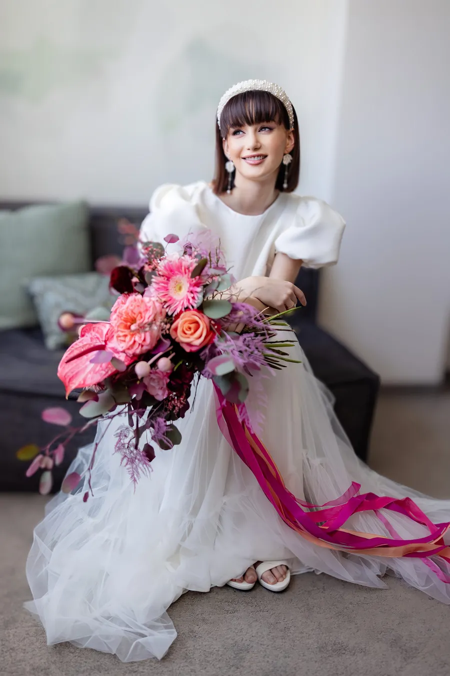 Modell mit wunderschönem Brautstrauß